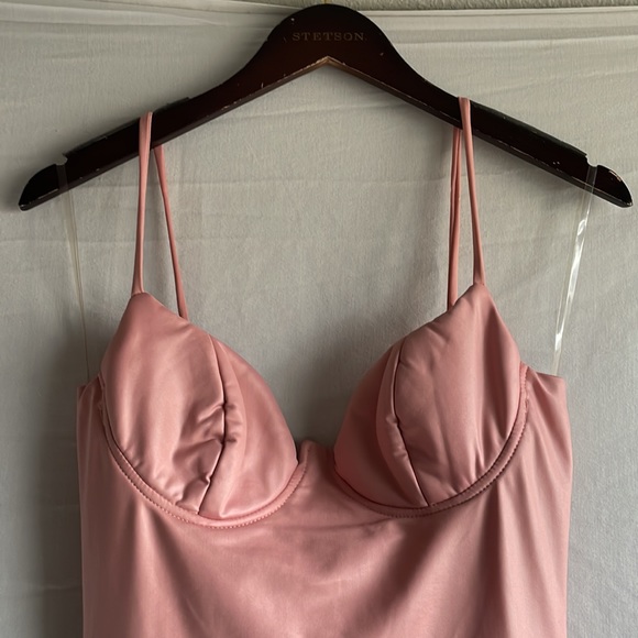 COPY - Fashion Nova Dress - Picture 2 of 6